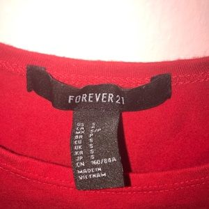 A forever 21 Red crop top